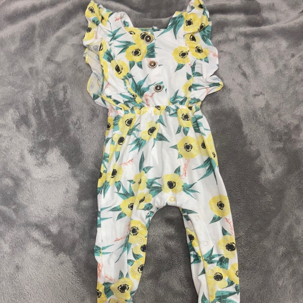 Adorable floral jumpsuit with headband